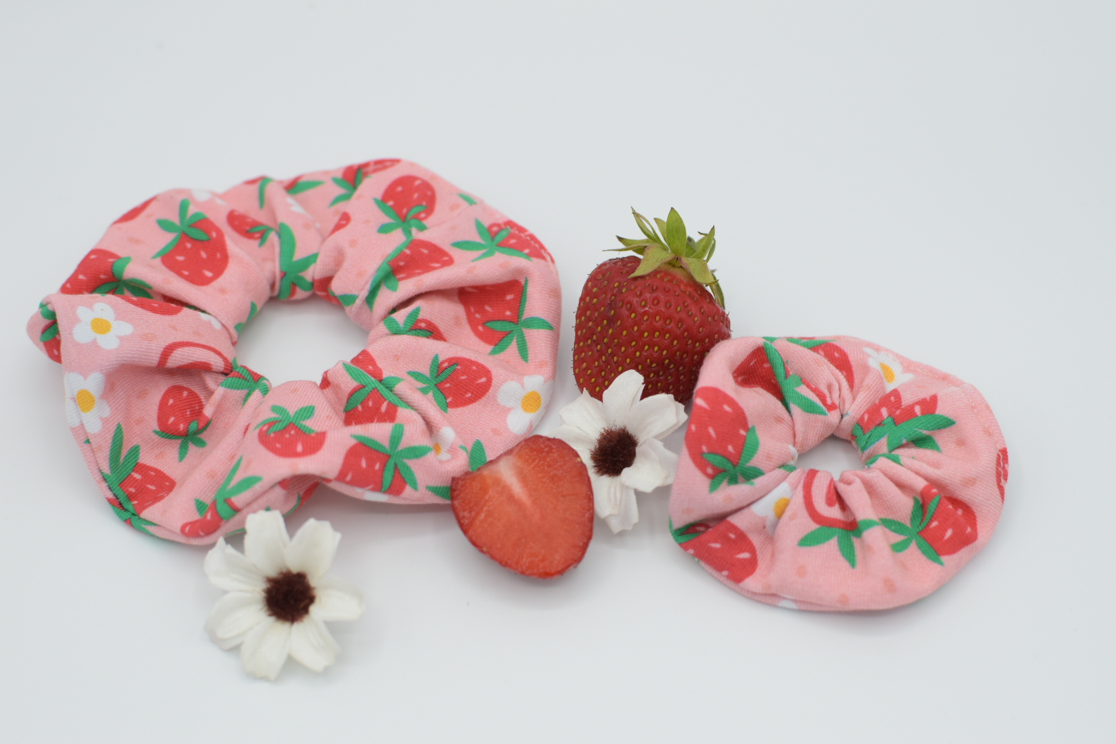 LIMITED EDITION: Strawberry - Scrunchie klein